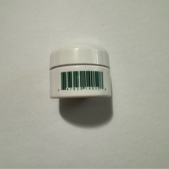 NEW! La Mer The Moisturizing Soft Cream Sample Size - Picture 2 of 2